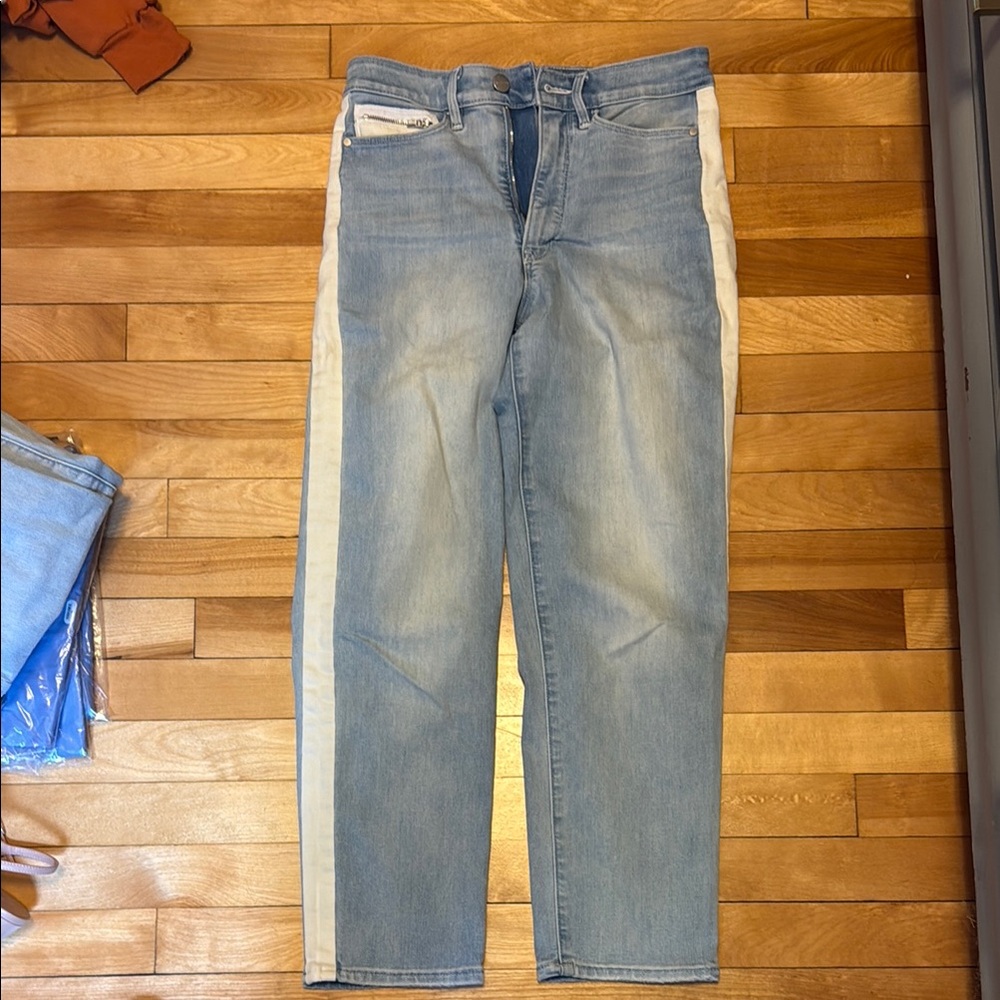 Athleta Sculptek Jeans with White Stripe